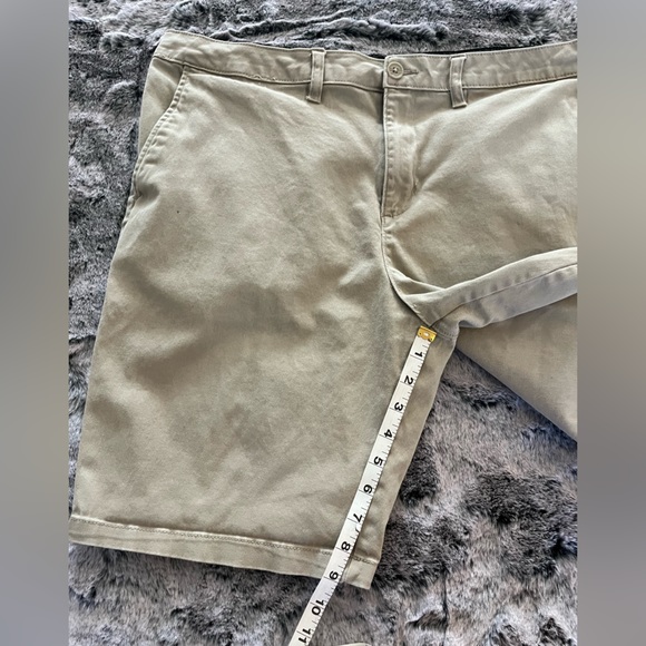 Set of 2 Men’s Blue Crown Classic Chino Khaki shorts, size 38 GUC Uniform Work - Picture 4 of 8